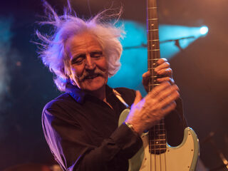 Bassist Leo Lyons werd met Ten Years After wereldberoemd op Woodstock ’69