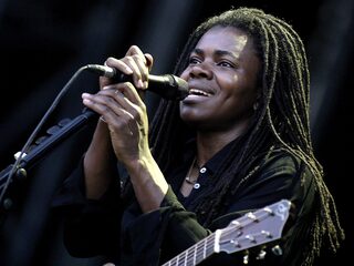 Hoe een invalklus in Wembley de doorbraak van Tracy Chapman veroorzaakte