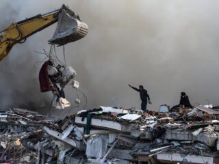 Reddingswerker Jop Heinen helpt in aardbevingsgebied Turkije