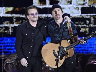 Leden U2 onder indruk van Krezip-drummer Bram van den Berg: 'Hij doet het fantastisch'