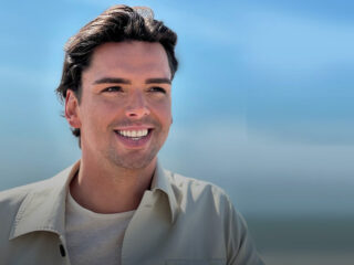 De opmars van volkszangers in de NPO Radio 2 Top 2000