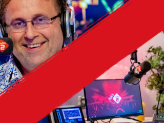 Luister naar de Nacht van de jaren 80