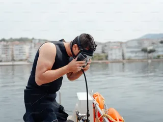 Van talloze telefoons tot een urn: de Recovery Divers halen het boven water