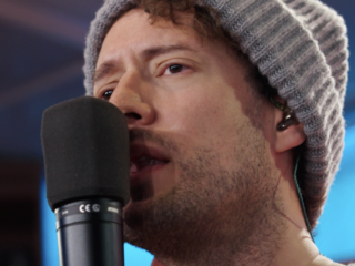 Eloi Youssef speelt Unbind bij NPO Radio 2: over loslaten en opnieuw beginnen