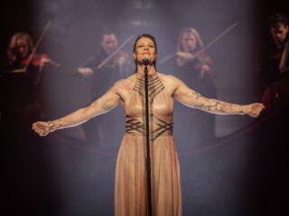 Floor Jansen live in Amsterdam: bekijk hier de foto's!