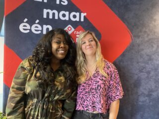 Berget Lewis: 'Liedje zingen over mijn moeder doet nog steeds beetje pijn'