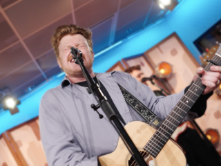 Kijk terug: Josua Peter blaast iedereen omver met live versie Pins And Needles