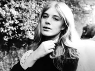 Blokhuis de Podcast: Marianne Faithfull, van tienerster tot vagebond