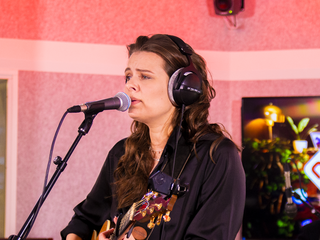 Mell & Vintage Future brachten op het allerlaatste moment tóch een andere single uit