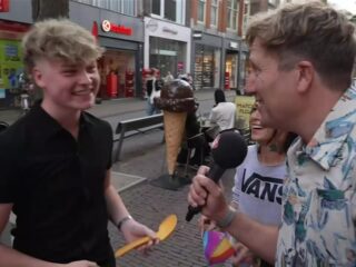 Aaron beleeft zijn ultieme droom: 60 seconden onbeperkt snoep scheppen