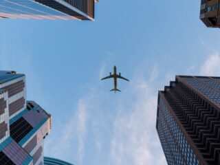 Luchtvaartverslaggever Yteke de Jong: 'Iedereen wil met het vliegtuig'