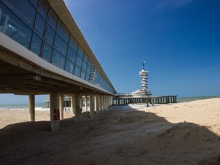 Verbazing over uitgestorven Scheveningen: 'Wat is er aan de hand?'