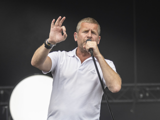 Bart van Racoon is als ex-vuilnisman extra trots op nieuwe samenwerking: 'Cirkel is rond'