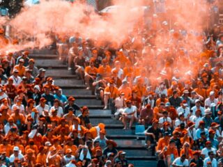 Meer zang en sfeer bij Oranje-wedstrijden: 'Carnaval hoort niet bij het Nederlands Elftal'