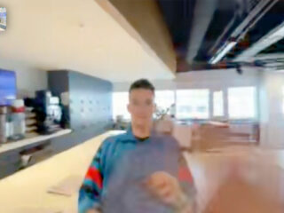 Annemieke recreëert Smack My Bitch Up video van The Prodigy