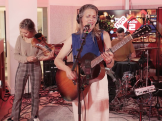 Sue the Night is terug met OCEANS (You Might Go)