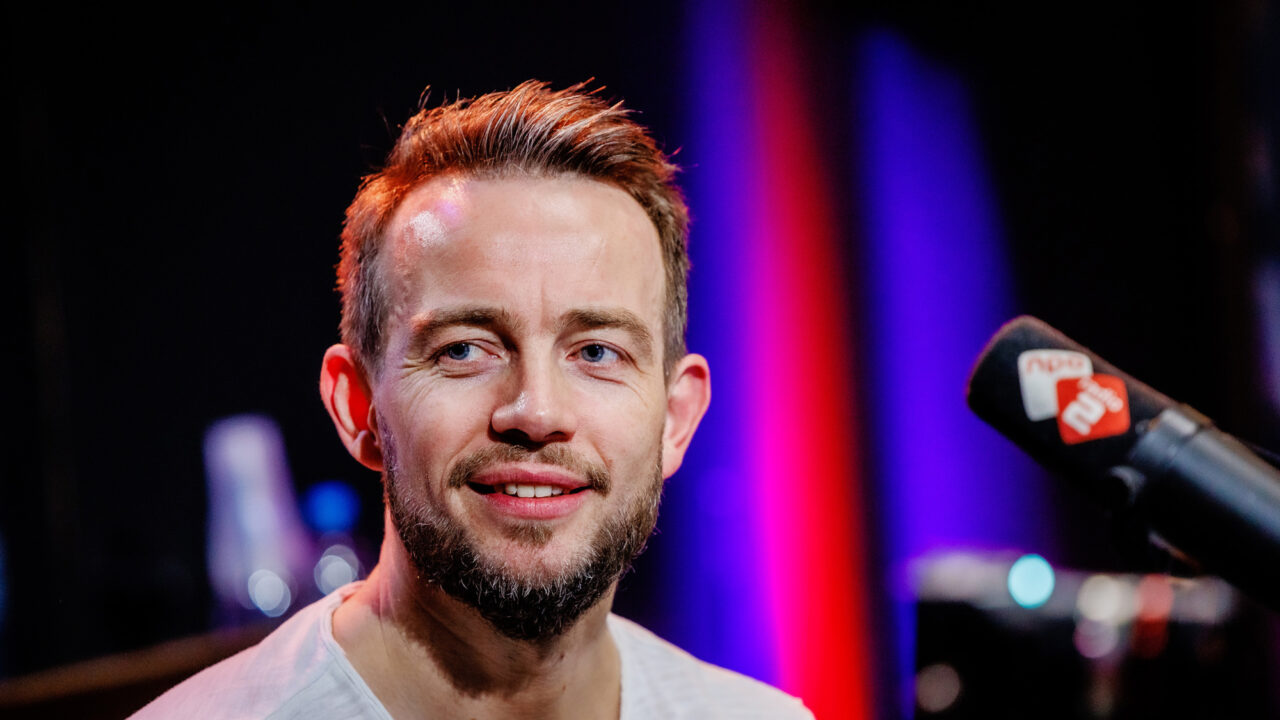 Het Top 2000 stemlijstje van presentator en muziekliefhebber Henry ...