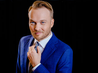 Rob en Caroline hebben discussie over 'Ik **** Je Op Afstand' van Arjen Lubach