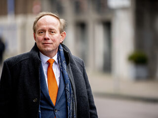 SGP-leider Kees van der Staaij hekelt fanatisme kabinet bij avondklok