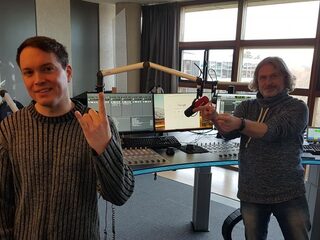In gesprek met zanger van metalband Armed Cloud in De Harde Bonanza