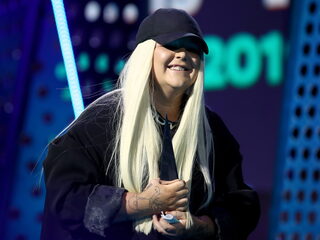 'Dance Monkey' van Tones And I is het meestgezochte nummer ooit op Shazam