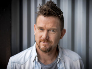 Johnny de Mol over bizarre editie The Passion: 'We hopen dat het moed geeft'