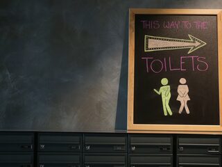 Waarom moet je vaak plassen als je zenuwachtig bent?