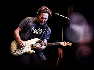 Pearl Jam brengt voor het eerst in vijf jaar nieuwe single uit