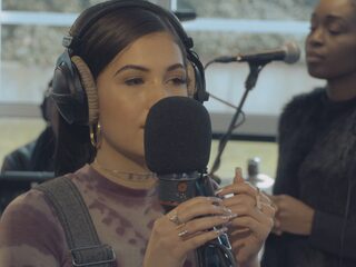 Mabel live bij Ekdom In De Ochtend!