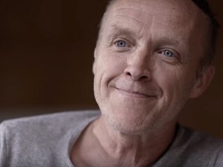 Het meeslepende verhaal achter Papa van Stef Bos