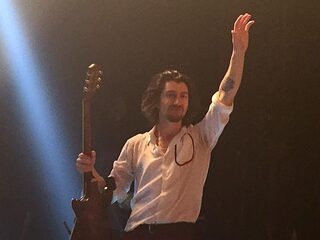 Arctic Monkeys terug op podium met nieuwe muziek