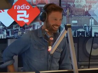Mevrouw de Jong (83) recenseert Air