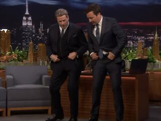 John Travolta is zijn moves niet verleerd