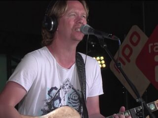 Livesessie Van Dik Hout op Concert at SEA