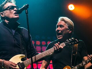 NPO Radio 2 presenteert... Golden Earring en de jaren 90