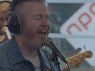 'Guitar' is TopSong!