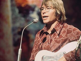 De zes Top 2000-noteringen van John Denver