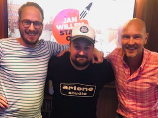 Tim Knol speelt zijn kersverse single bij Jan-Willem Start Op!