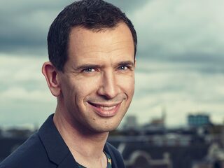 Bart Arens stemt voor de Top 2000