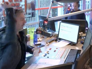 Flesjes in de lucht bij De Wild in de Middag