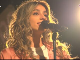 Nona met Preaching to the Choir live tijdens het Festival van het Gebroken Hart