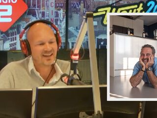 Makelaar Tim poseert zelf op foto's in woningen