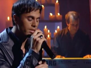 Enrique Iglesias live met 'Hero'