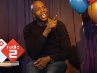 Bekende comedians over wat hen inspireert in Spijkers met Koppen