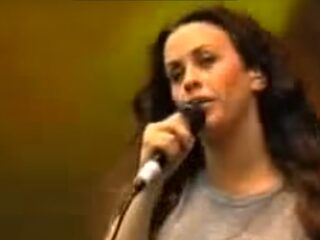Legendarisch Live: Alanis Morissette met 'Ironic'