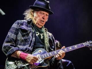 Neil Young blijkt in Amsterdam nog niet versleten