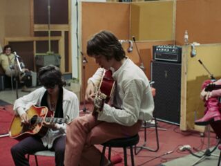 Kijk mee met zangopnames 'Sympathy For the Devil'