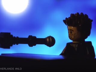 Nederlandse YouTuber maakt videoclips na met LEGO