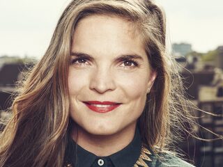 Cielke Sijben stemt voor de NPO Radio 2 Top 2000