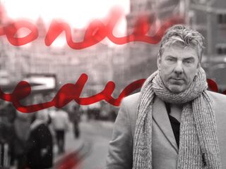 Ruud De Wild maakt live-uitzending met daklozen